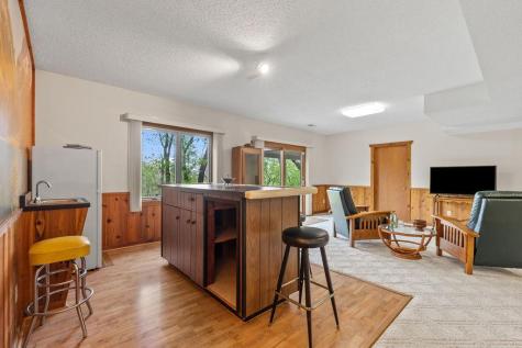 6708 W 82nd Street Bloomington MN 55438