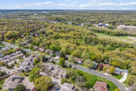 6708 W 82nd Street Bloomington MN 55438