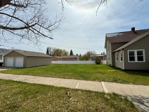 755 4th Street SW Valley City ND 58072