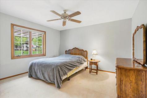 2225 Wight Bay Brooklyn Park MN 55443