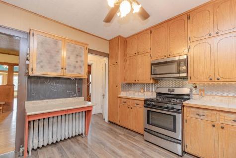 902 White Street Jackson MN 56143