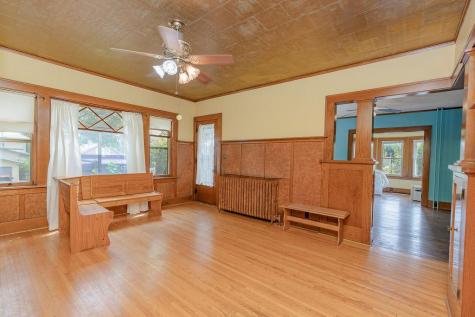 902 White Street Jackson MN 56143