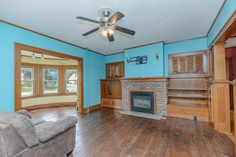 902 White Street Jackson MN 56143