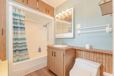 902 White Street Jackson MN 56143