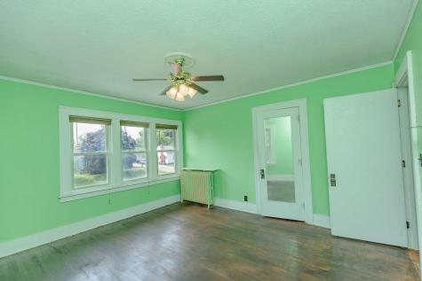 902 White Street Jackson MN 56143