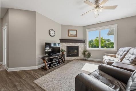 104 Dancing Waters Circle Mankato MN 56001