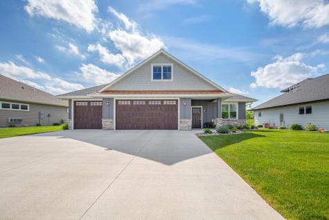 104 Dancing Waters Circle Mankato MN 56001