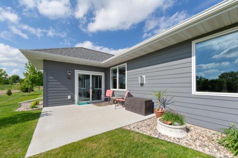 104 Dancing Waters Circle Mankato MN 56001
