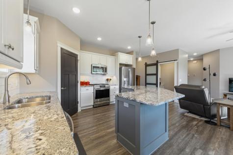 104 Dancing Waters Circle Mankato MN 56001
