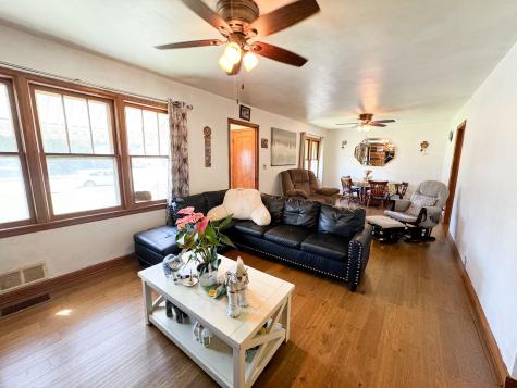 207 E Duroe Street Jeffers MN 56145