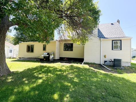 207 E Duroe Street Jeffers MN 56145