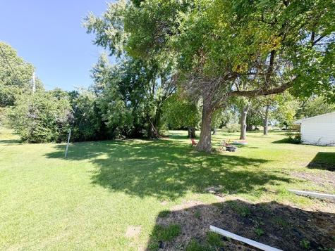 207 E Duroe Street Jeffers MN 56145