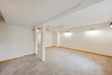 11581 Kumquat Street NW Coon Rapids MN 55448