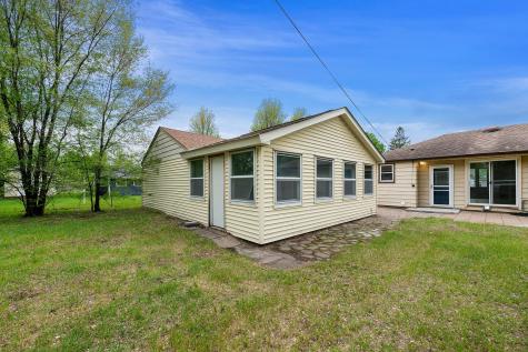 11581 Kumquat Street NW Coon Rapids MN 55448