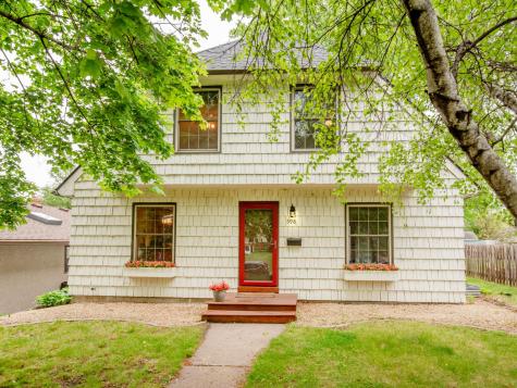 598 Clifford Street Saint Paul MN 55104