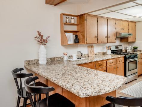 598 Clifford Street Saint Paul MN 55104
