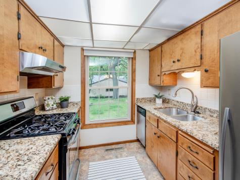 598 Clifford Street Saint Paul MN 55104