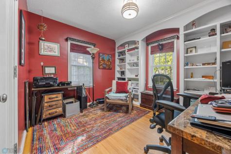 1439 10th Street S Fargo ND 58103