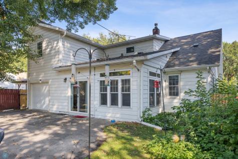 1439 10th Street S Fargo ND 58103