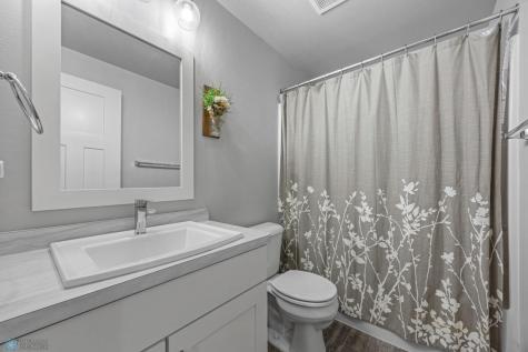 5894 58th Avenue S Fargo ND 58104