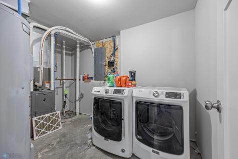 5894 58th Avenue S Fargo ND 58104