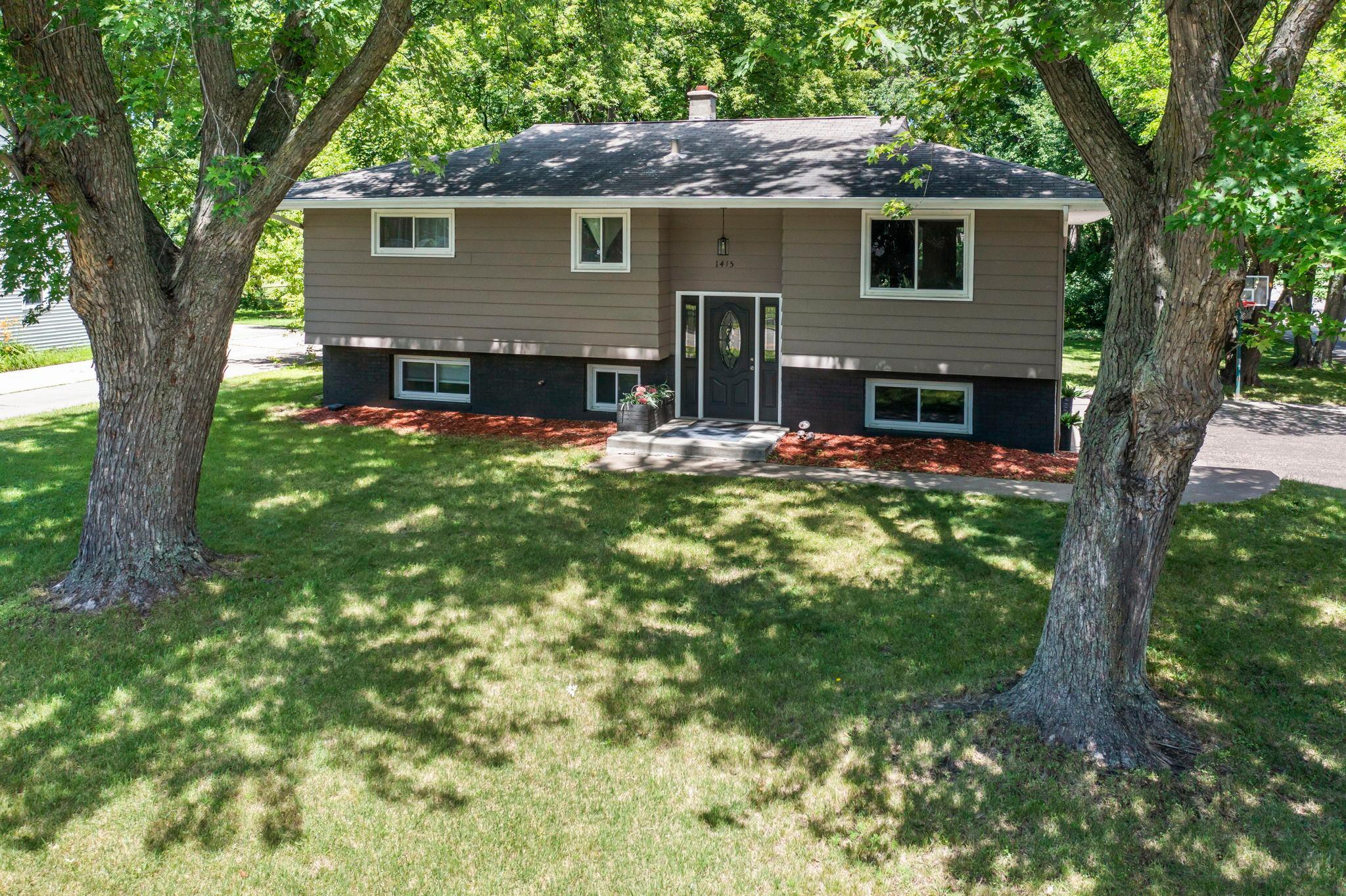 1415 County Road E W Arden Hills MN 55112