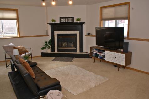 4357 46th Avenue S Fargo ND 58104