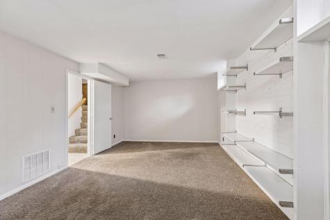 152 Avignon Court Woodbury MN 55125