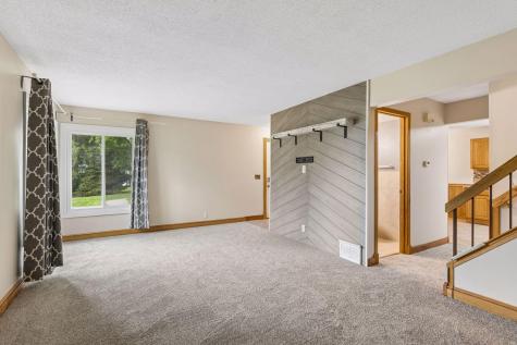 152 Avignon Court Woodbury MN 55125