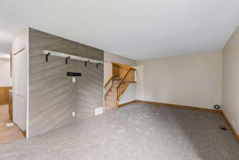 152 Avignon Court Woodbury MN 55125