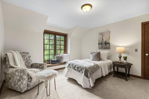 13620 Gurney Path Apple Valley MN 55124