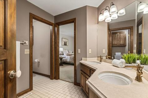 13620 Gurney Path Apple Valley MN 55124
