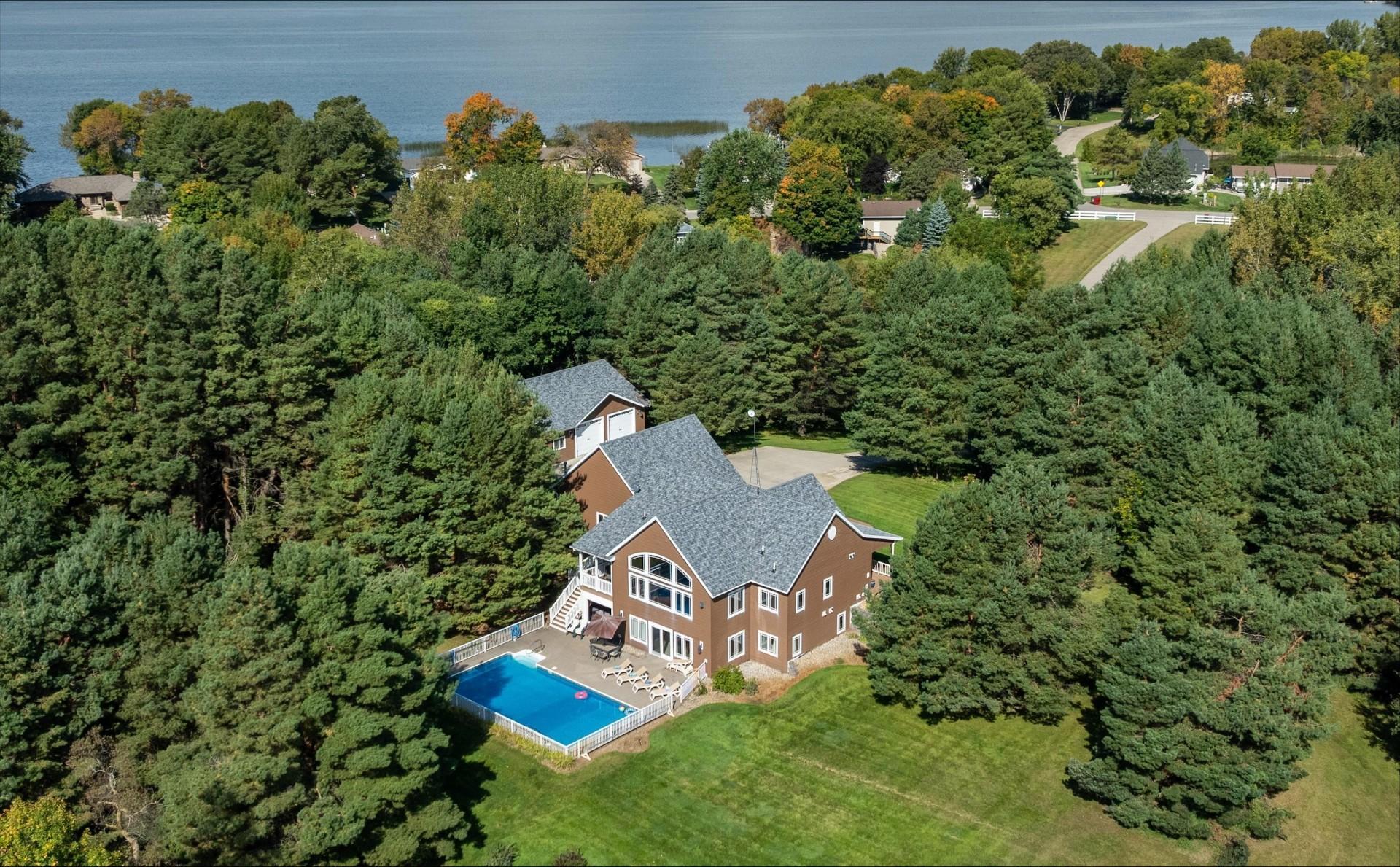 3191 Crestwood Drive NE Alexandria MN 56308