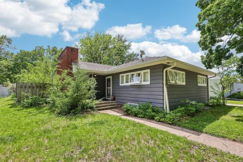 113 Central Street Le Sueur MN 56058
