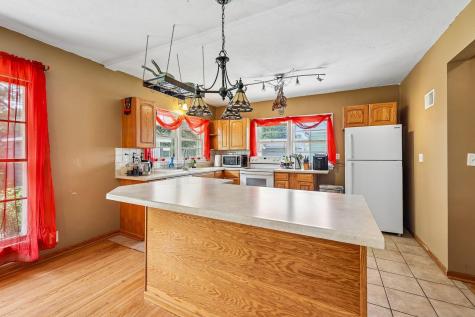 113 Central Street Le Sueur MN 56058