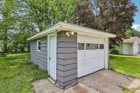 113 Central Street Le Sueur MN 56058