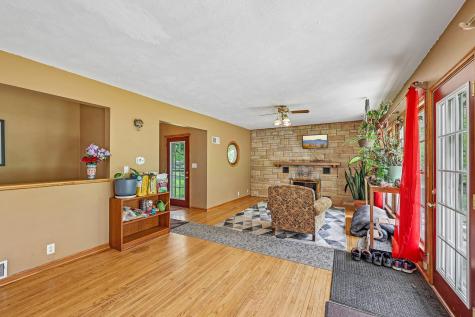 113 Central Street Le Sueur MN 56058