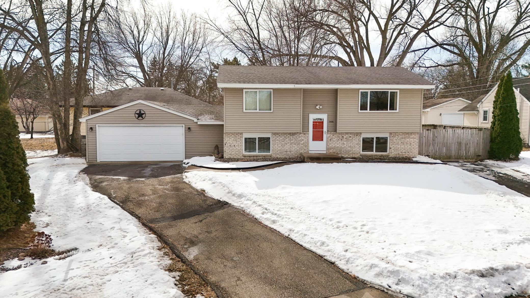 7998 E River Road Fridley MN 55432
