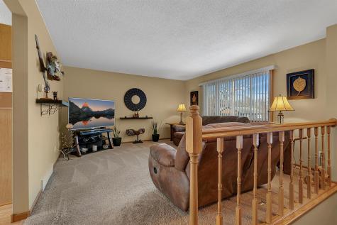 7998 E River Road Fridley MN 55432