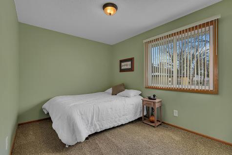 7998 E River Road Fridley MN 55432