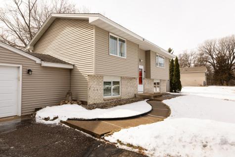 7998 E River Road Fridley MN 55432