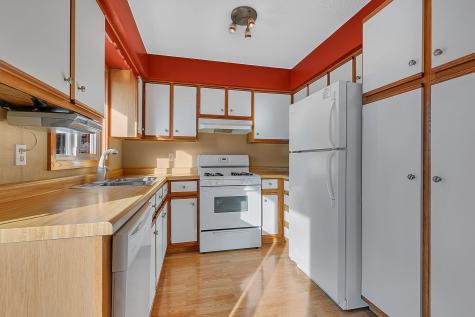 7998 E River Road Fridley MN 55432