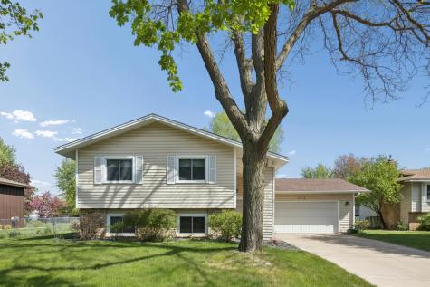 653 121st Lane NW Coon Rapids MN 55448