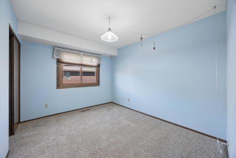 653 121st Lane NW Coon Rapids MN 55448