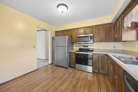 653 121st Lane NW Coon Rapids MN 55448