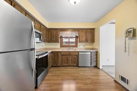 653 121st Lane NW Coon Rapids MN 55448