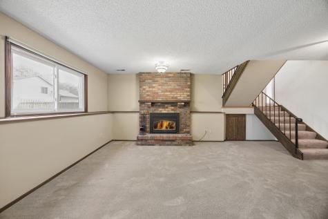 653 121st Lane NW Coon Rapids MN 55448