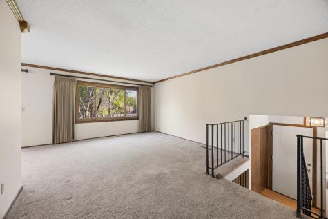 653 121st Lane NW Coon Rapids MN 55448
