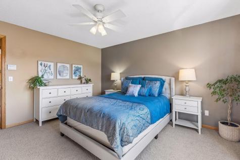 3517 99th Avenue N Brooklyn Park MN 55443
