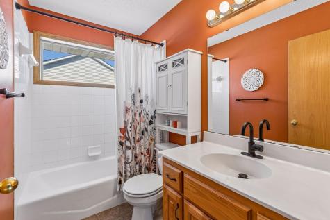 3517 99th Avenue N Brooklyn Park MN 55443